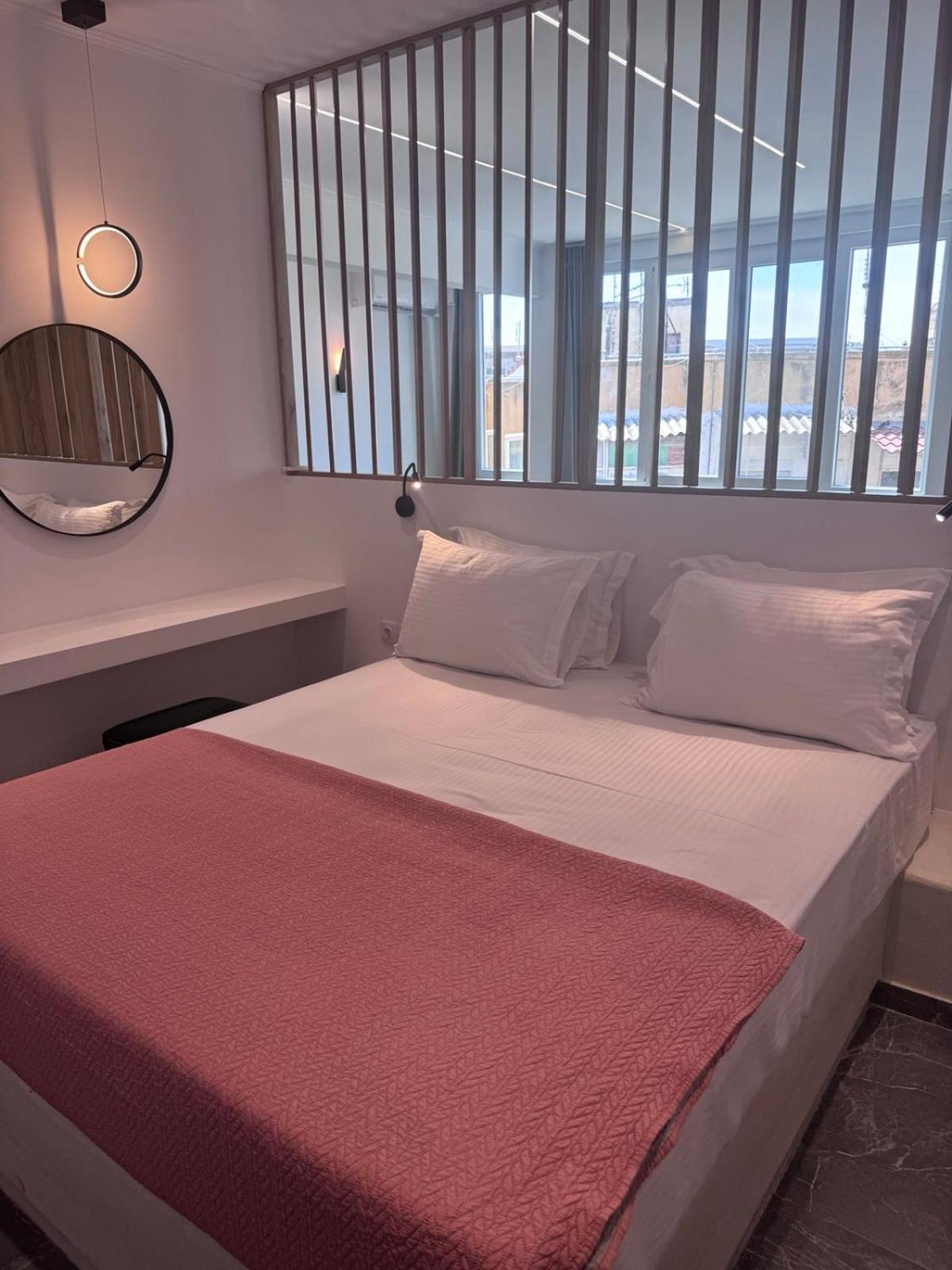 La Dolce Vita-Your Urban Stay Tesalonika Bagian luar foto