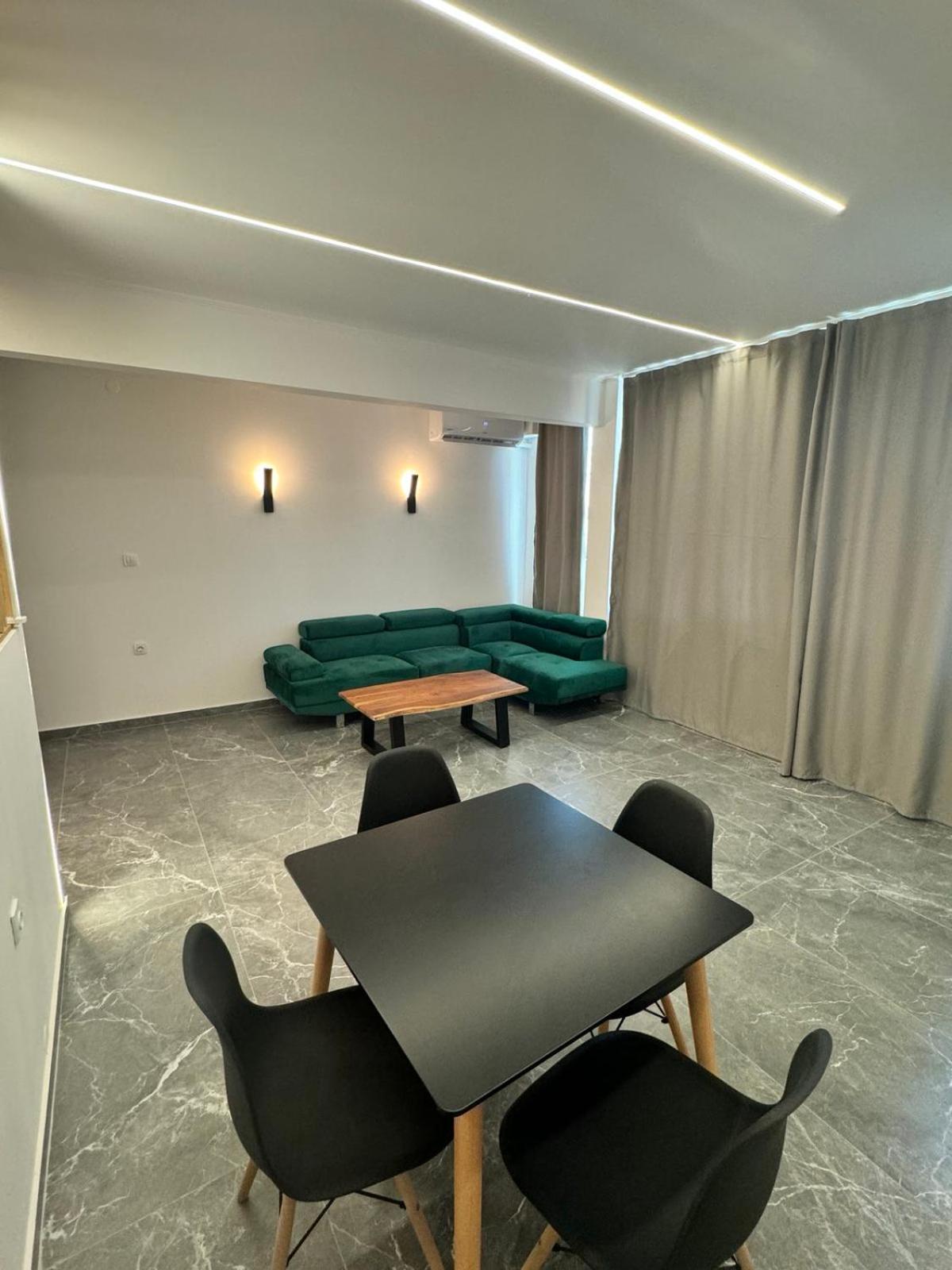 La Dolce Vita-Your Urban Stay Tesalonika Bagian luar foto