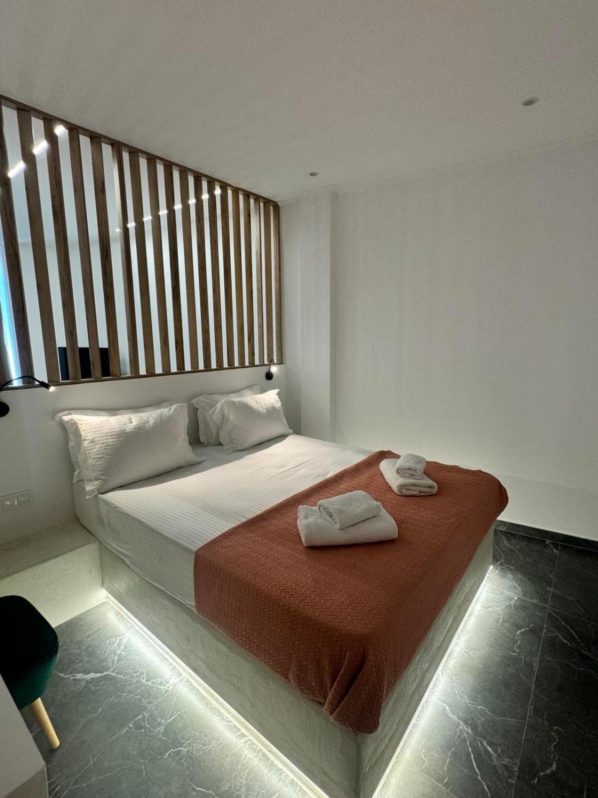 La Dolce Vita-Your Urban Stay Tesalonika Bagian luar foto